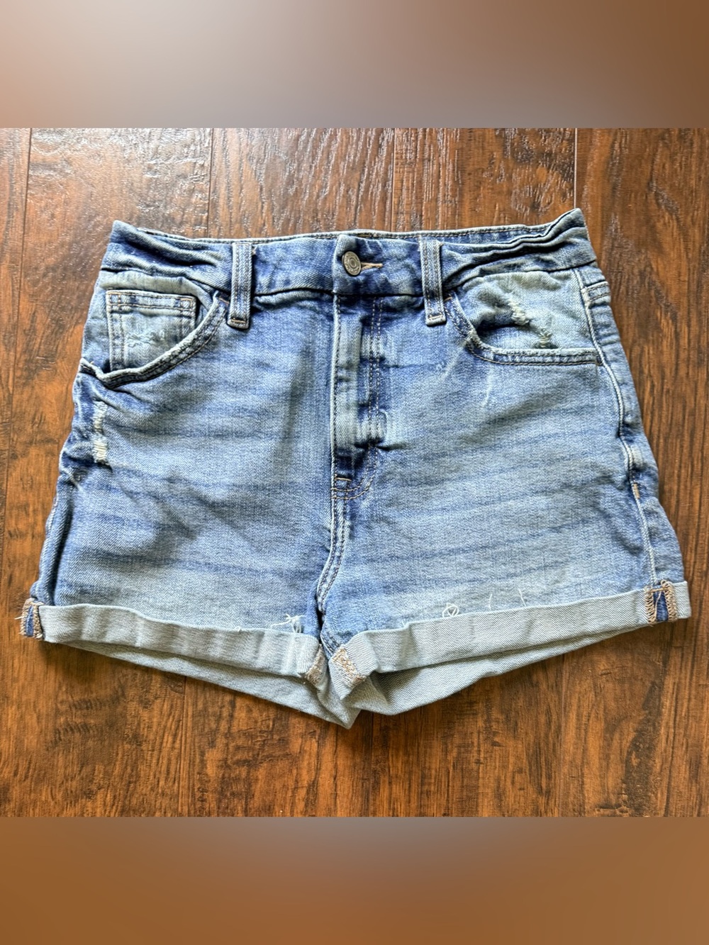 Willow + Root Women's XS Blue Light Wash Denim Mom Fit High Rise Cuffed Shorts